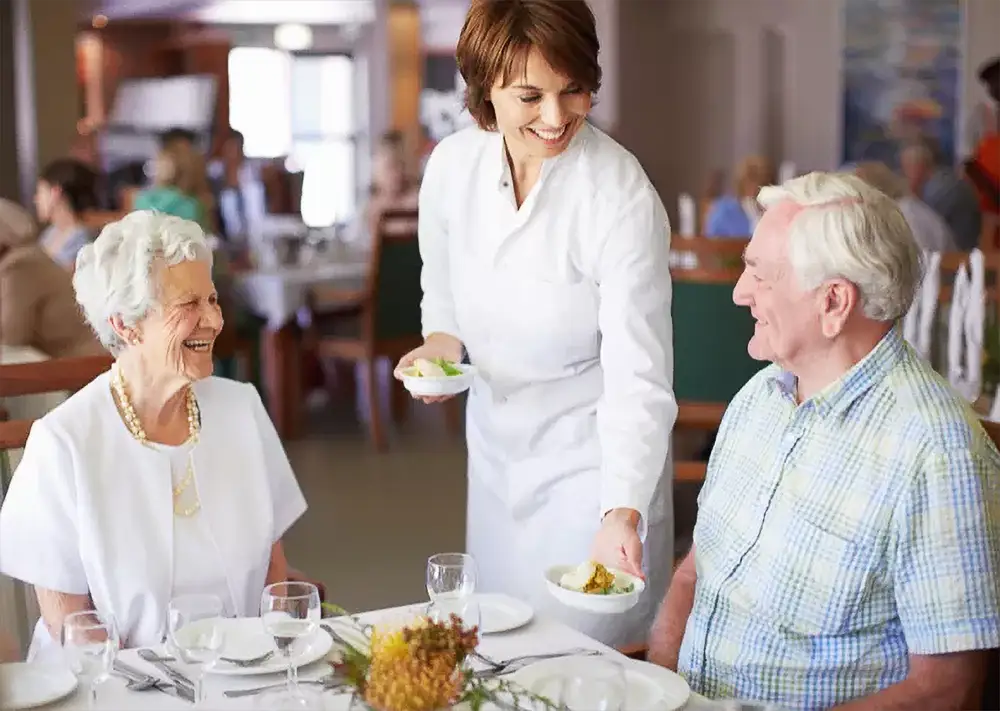 senior-dining-al Delicious plate of food